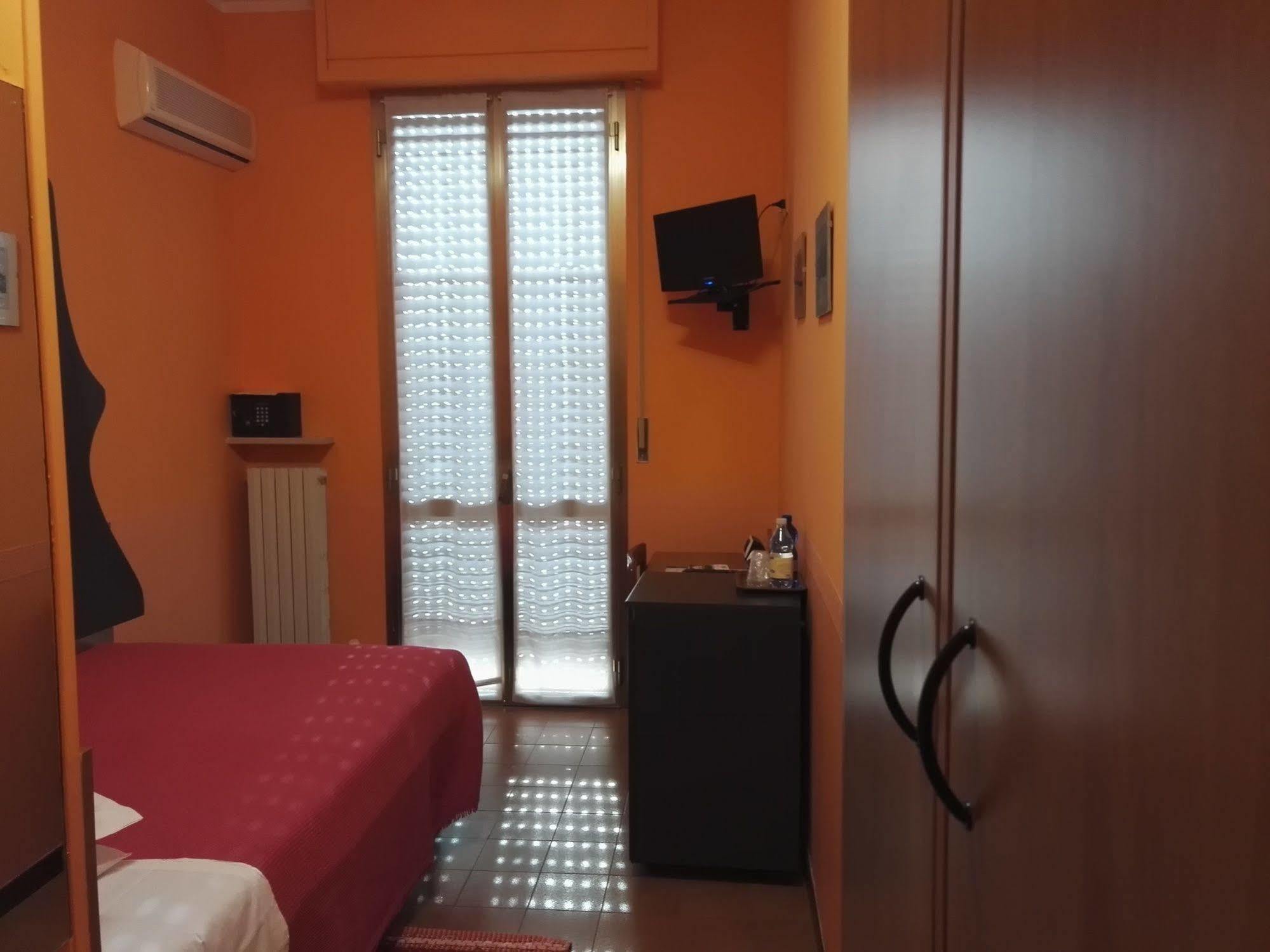 Hotel Astoria Tabiano Terme Extérieur photo